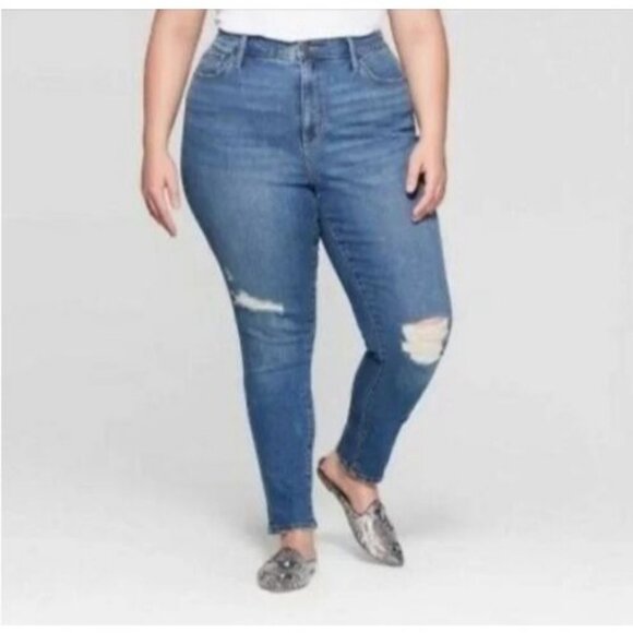 Universal Thread Women's Plus Size High Rise Distressed Skinny Jeans Blue 26W - Picture 1 of 5